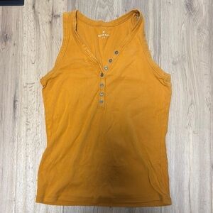 Denver Hayes Yellow Fitted Sleeveless Tank Top